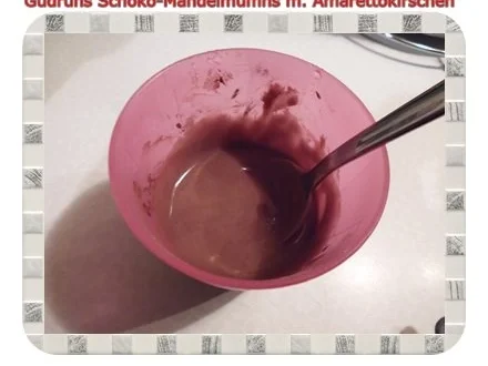 Muffins: Schoko-Mandelmuffins mit Marzipan und Amarettokirschen - Rezept - Bild Nr. 19