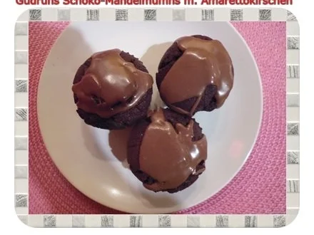 Muffins: Schoko-Mandelmuffins mit Marzipan und Amarettokirschen - Rezept - Bild Nr. 22