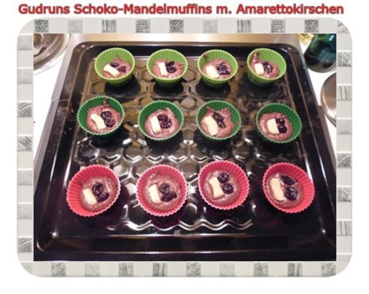 Muffins: Schoko-Mandelmuffins mit Marzipan und Amarettokirschen - Rezept - Bild Nr. 11