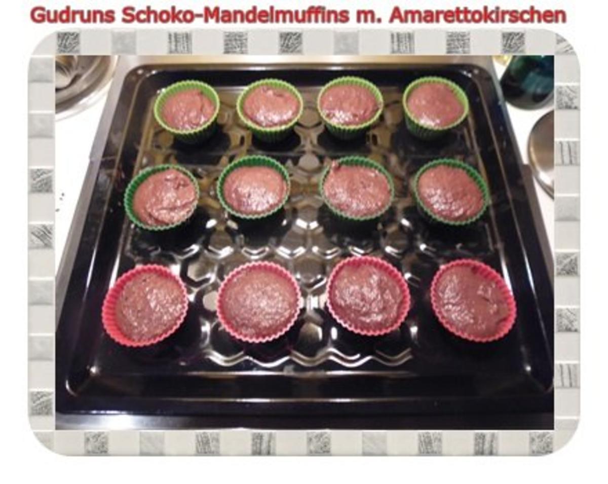 Muffins: Schoko-Mandelmuffins mit Marzipan und Amarettokirschen - Rezept - Bild Nr. 12