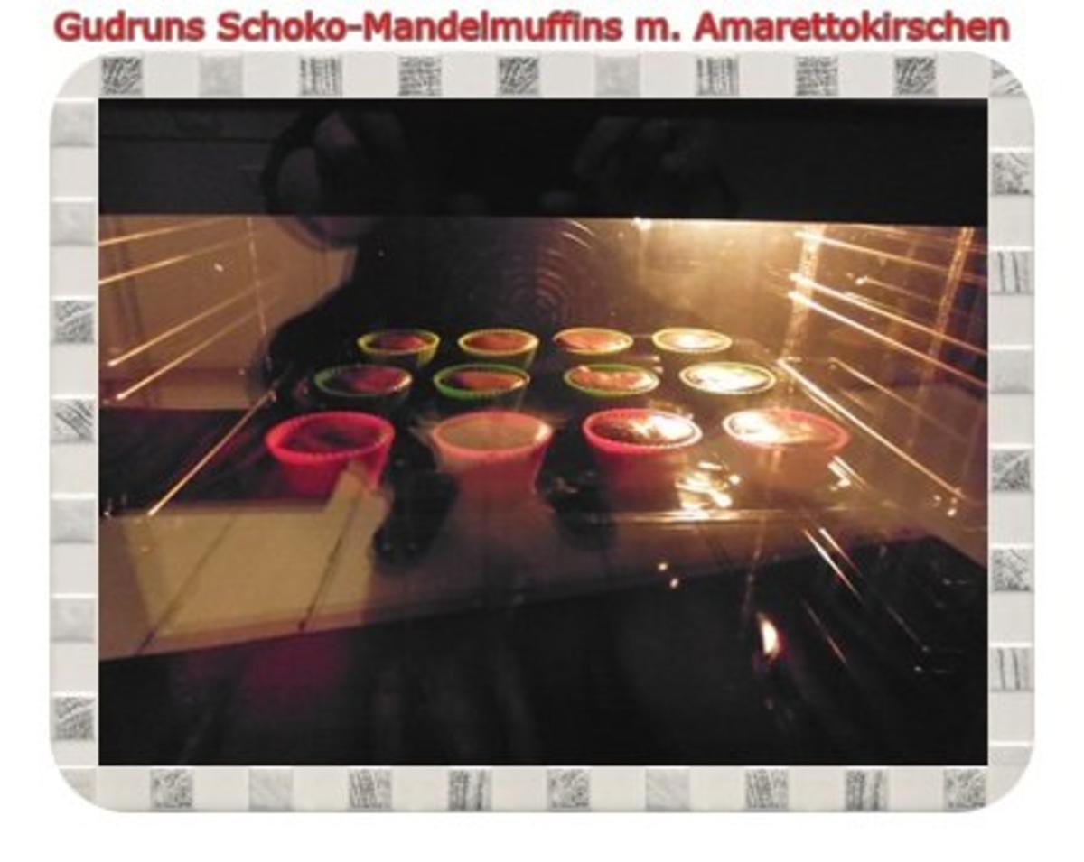 Muffins: Schoko-Mandelmuffins mit Marzipan und Amarettokirschen - Rezept - Bild Nr. 13