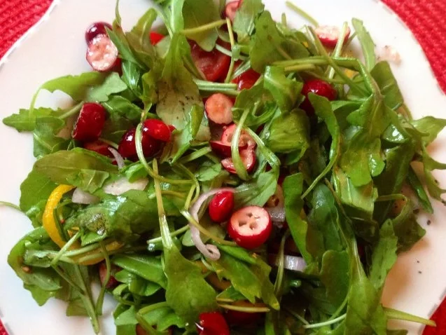 Rezept: Gemischter Rucolasalat mit Cranberries und Ziegenfrischkäse Bild Nr. 7 Gemischter Rucolasalat mit Cranberries und Ziegenfrischkäse - Rezept - Bild Nr. 7