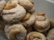 Rezept: Plätzchen: Cashew-Kisses Plätzchen: Cashew-Kisses - Rezept