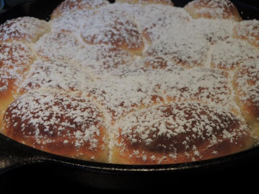 Rohrnudeln mit Mehl und Trockenhefe - Rezept mit Bild - kochbar.de