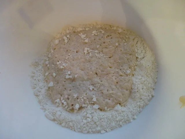 Rezept: Quark-Hefe-Weihnachststollen Bild Nr. 6 Quark-Hefe-Weihnachststollen - Rezept - Bild Nr. 6