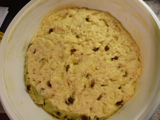 Rezept: Quark-Hefe-Weihnachststollen Bild Nr. 8 Quark-Hefe-Weihnachststollen - Rezept - Bild Nr. 8