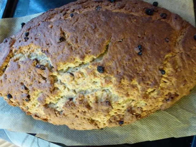 Rezept: Quark-Hefe-Weihnachststollen Bild Nr. 11 Quark-Hefe-Weihnachststollen - Rezept - Bild Nr. 11