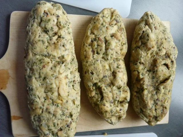 Rezept: Seviettenknödel à la sherlock Bild Nr. 3 Seviettenknödel à la sherlock - Rezept - Bild Nr. 3