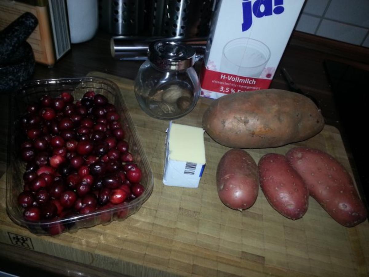 Truthahnpastete mit Süßkartoffelstampf an Cranberrysauce - Rezept - Bild Nr. 4