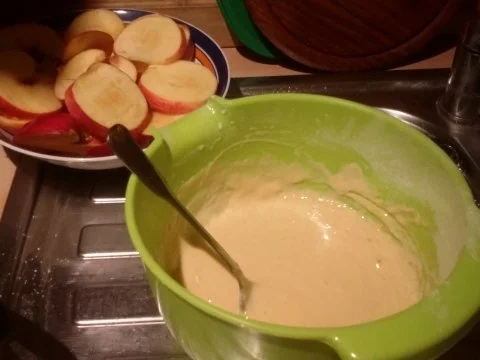 Rezept: Apfelküchle mit Vanilleeis Bild Nr. 3 Apfelküchle mit Vanilleeis - Rezept - Bild Nr. 3