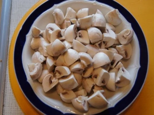 Rezept: Hähnchenbrustfiletgeschnetzeltes in Curry-Sahne mit Selleriepüree Bild Nr. 3 Hähnchenbrustfiletgeschnetzeltes in Curry-Sahne mit Selleriepüree - Rezept - Bild Nr. 3