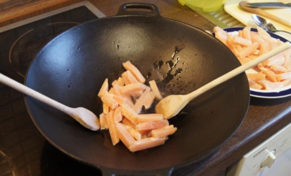 Hähnchenbrustfiletgeschnetzeltes in Curry-Sahne mit Selleriepüree - Rezept - Bild Nr. 5