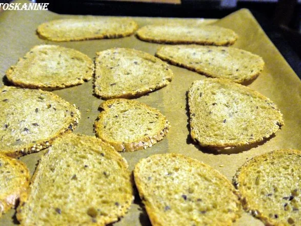 Kartoffel-Curry mit Hähnchenbeinen und Brotchips - Rezept - Bild Nr. 2