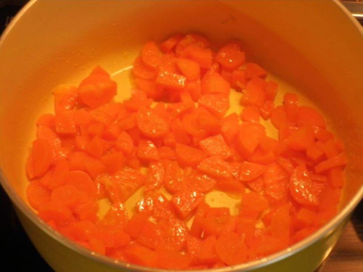 Karotten - Orangen - Mousse, Steckrüben - Apfel - Creme und karamellisierte Kartoffelchips - Rezept - Bild Nr. 5