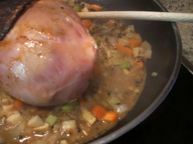 Rezept: Geflügel: Putenkeule in Sherry-Soße Bild Nr. 9 Geflügel: Putenkeule in Sherry-Soße - Rezept - Bild Nr. 9