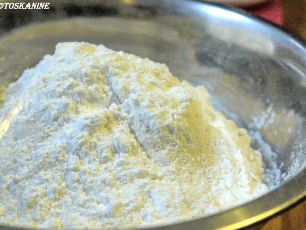 Saftiger Kokoskuchen mit Tonkabohne - Rezept - Bild Nr. 4