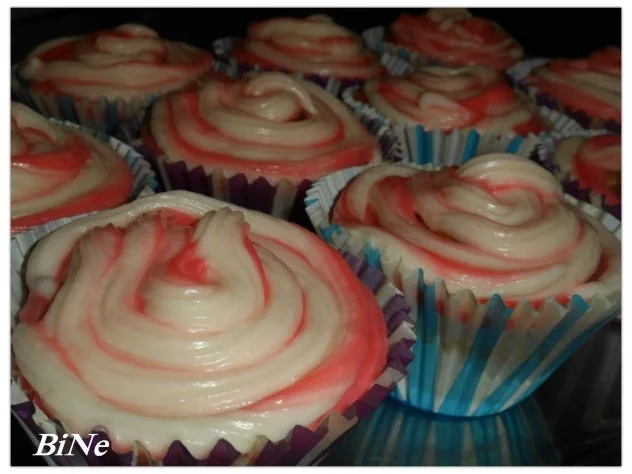 BiNe` S PREISELBEER - NUSS - STOLLEN CUPCAKE - Rezept - Bild Nr. 8