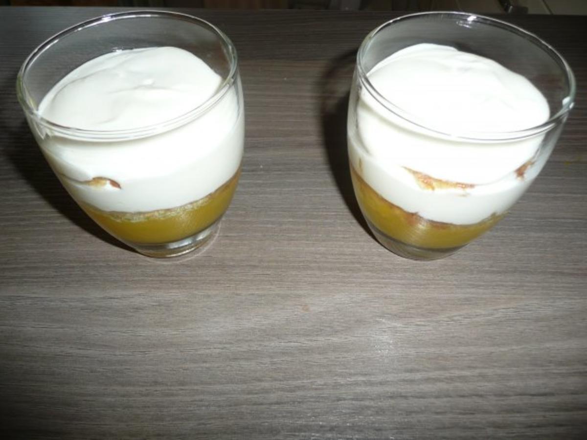 Putenschnitzel in Paprika - Rahm - Soße an Kroketten mit Rotkohl - Apfelsalat - Rezept - Bild Nr. 5