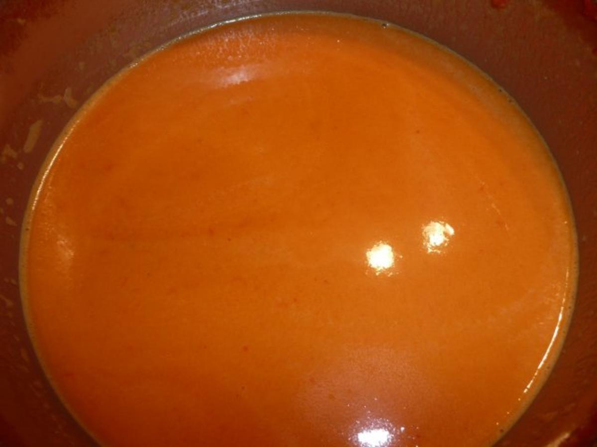 Putenschnitzel in Paprika - Rahm - Soße an Kroketten mit Rotkohl - Apfelsalat - Rezept - Bild Nr. 10