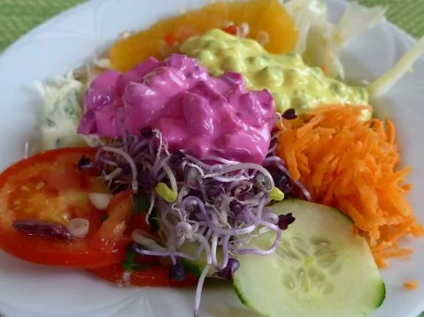 Rezept: Einen schneller "bunten Teller" mit Dip nach Budwig Bild Nr. 2 Einen schneller "bunten Teller" mit Dip nach Budwig - Rezept - Bild Nr. 2