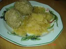Rezept: Bratwurstknödel mit Sauerkraut Bratwurstknödel mit Sauerkraut - Rezept