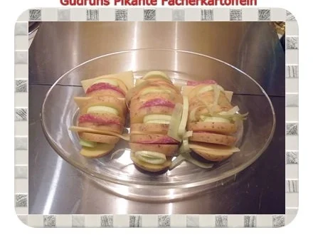 Rezept: Kartoffeln: Gefüllte pikante Fächerkartoffeln Bild Nr. 4 Kartoffeln: Gefüllte pikante Fächerkartoffeln - Rezept - Bild Nr. 4