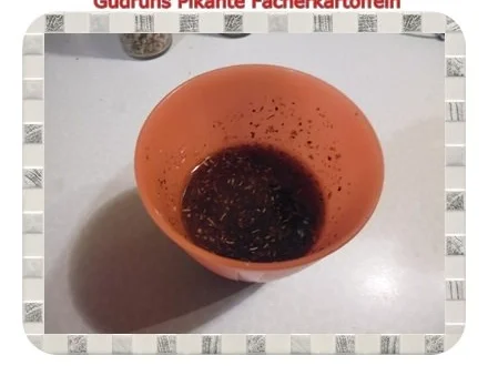 Rezept: Kartoffeln: Gefüllte pikante Fächerkartoffeln Bild Nr. 6 Kartoffeln: Gefüllte pikante Fächerkartoffeln - Rezept - Bild Nr. 6