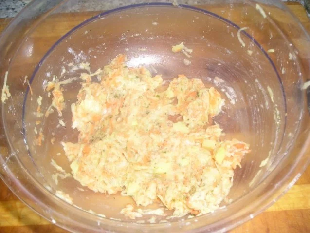 Rezept: Kartoffel-Karottenpuffer mit Räucherlachs Bild Nr. 3 Kartoffel-Karottenpuffer mit Räucherlachs - Rezept - Bild Nr. 3