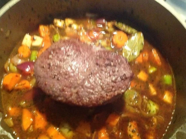 Rezept: Rinderschmorbraten mit Steinpilz Bild Nr. 3 Rinderschmorbraten mit Steinpilz - Rezept - Bild Nr. 3