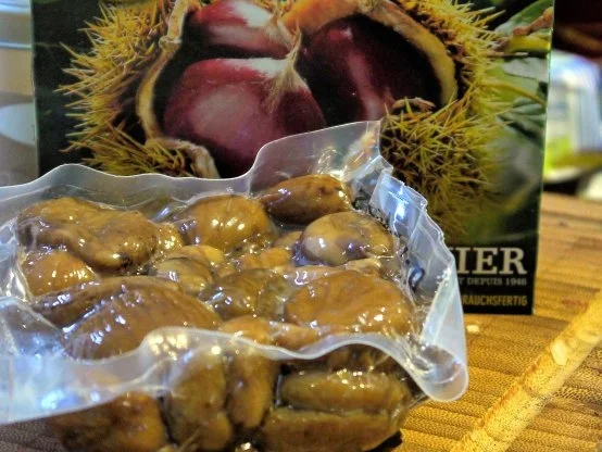 Hirschgulasch mit Maronen, dazu Kartoffel-Sellerie-Stampf und Rosenkohlblättchen - Rezept - Bild Nr. 6