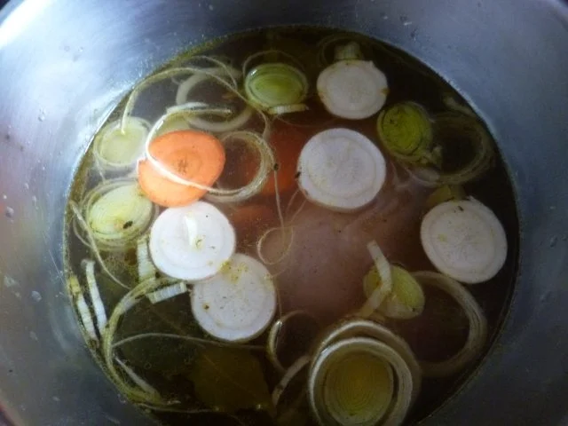 Rezept: Hühnerbouillon Bild Nr. 3 Hühnerbouillon - Rezept - Bild Nr. 3