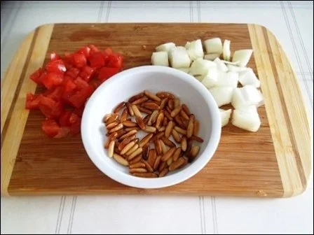 Rezept: Kalbsbraten mit Mini Knackerbsen und tournierten Kartoffeln dazu Bild Nr. 7 Kalbsbraten mit Mini Knackerbsen und tournierten Kartoffeln dazu - Rezept - Bild Nr. 7