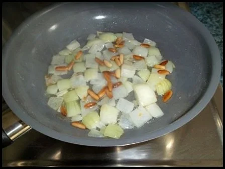 Rezept: Kalbsbraten mit Mini Knackerbsen und tournierten Kartoffeln dazu Bild Nr. 11 Kalbsbraten mit Mini Knackerbsen und tournierten Kartoffeln dazu - Rezept - Bild Nr. 11