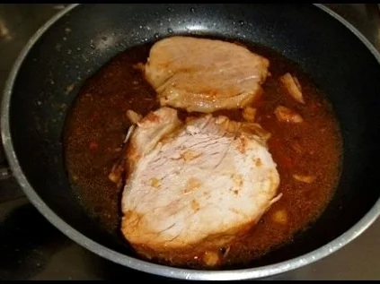 Rezept: Kalbsbraten mit Mini Knackerbsen und tournierten Kartoffeln dazu Bild Nr. 15 Kalbsbraten mit Mini Knackerbsen und tournierten Kartoffeln dazu - Rezept - Bild Nr. 15