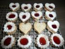 Weihnachtsgebäck : Gefüllte Walnuss -  Herzen ! ! - Rezept