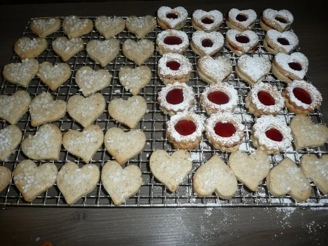 Rezept: Weihnachtsgebäck : Gefüllte Walnuss - Herzen ! ! Bild Nr. 6 Weihnachtsgebäck : Gefüllte Walnuss - Herzen ! ! - Rezept - Bild Nr. 6