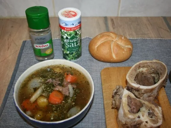 Rindsuppe - Rezept