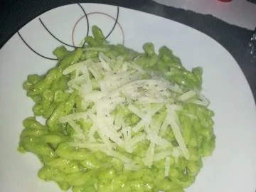 Feldsalat Walnußpesto - Rezept