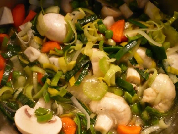 Rezept: Truthahnsuppe Bild Nr. 12 Truthahnsuppe - Rezept - Bild Nr. 12