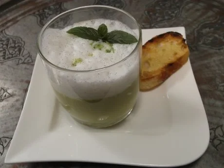 Erbsen-Minz-Cappuccino - Rezept