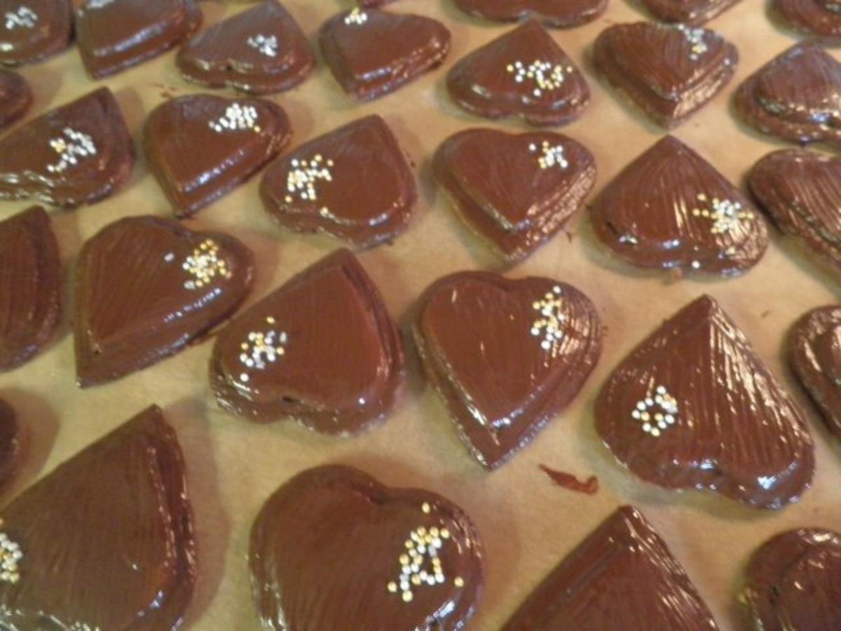 Marzipan - Schokoladen - Herzen ... - Rezept - Bild Nr. 17