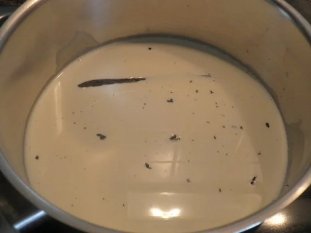 Rezept: Mandel - Panna Cotta im Schokoladenmantel, Bild Nr. 7 Mandel - Panna Cotta im Schokoladenmantel, - Rezept - Bild Nr. 7