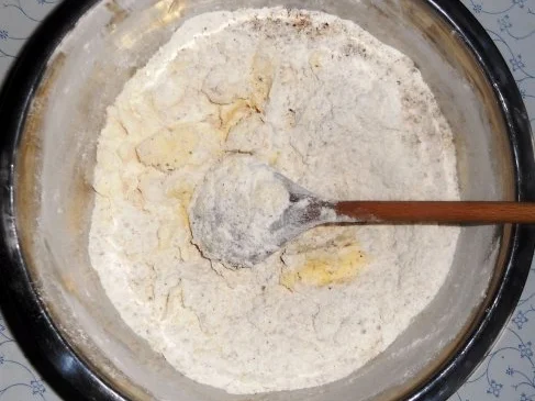 Rezept: "Oma - Friede`s" - Leckere "Weihnachts - Haselnußhörnchen".......(Rzpt. um 1960) Bild Nr. 4 "Oma - Friede`s" - Leckere "Weihnachts - Haselnußhörnchen".......(Rzpt. um 1960) - Rezept - Bild Nr. 4