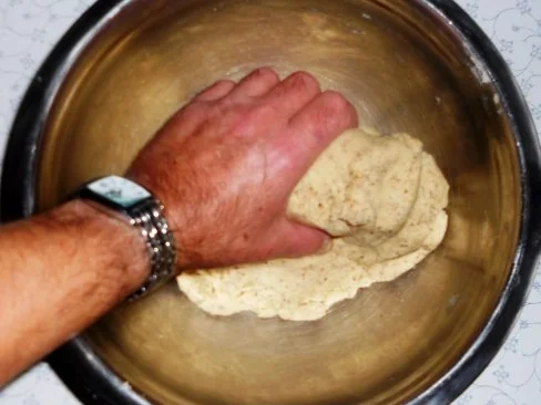 Rezept: "Oma - Friede`s" - Leckere "Weihnachts - Haselnußhörnchen".......(Rzpt. um 1960) Bild Nr. 6 "Oma - Friede`s" - Leckere "Weihnachts - Haselnußhörnchen".......(Rzpt. um 1960) - Rezept - Bild Nr. 6