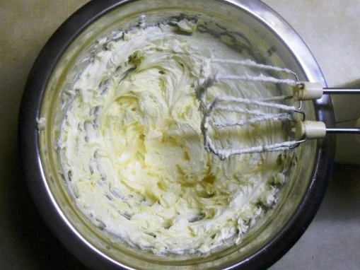 "Oma - Friede`s" - Feine-Weihnachts-Butterplätzchen - (Rzpt. um 1960) - Rezept - Bild Nr. 4