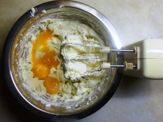 "Oma - Friede`s" - Feine-Weihnachts-Butterplätzchen - (Rzpt. um 1960) - Rezept - Bild Nr. 6