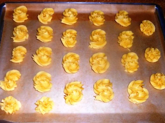 "Oma - Friede`s" - Feine-Weihnachts-Butterplätzchen - (Rzpt. um 1960) - Rezept - Bild Nr. 11