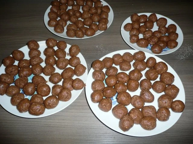 Weihnachtsgebäck : Zimtwaffeln mit Mandeln + Blockschokolade - Rezept - Bild Nr. 4