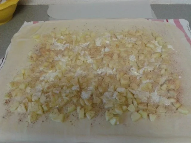 Rezept: Apfelstrudel Bild Nr. 2 Apfelstrudel - Rezept - Bild Nr. 2