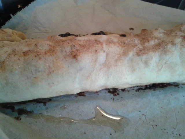 Rezept: Apfelstrudel Bild Nr. 5 Apfelstrudel - Rezept - Bild Nr. 5